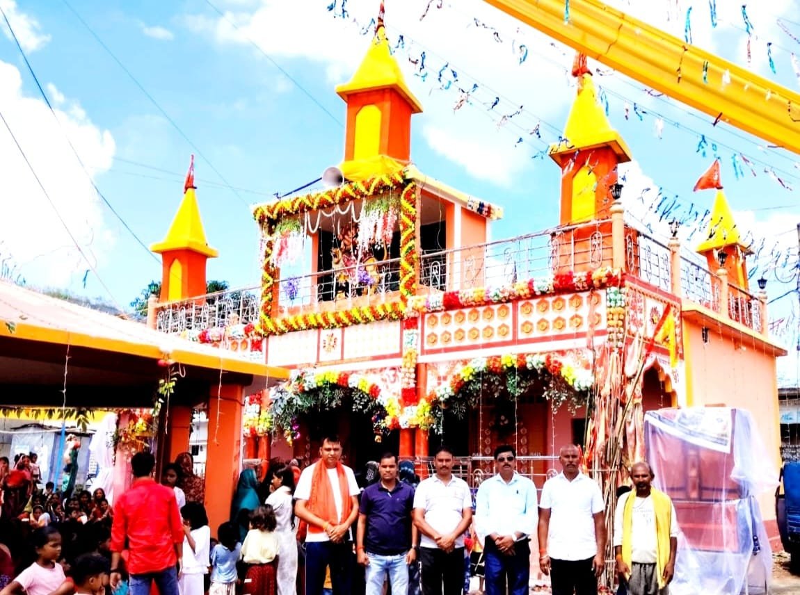 Durga Puja is being celebrated in Gaida village 72 years ago before independence thousands of devotees gather there