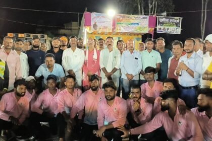 Cricket tournament organised in Gudiya Chak Chutiyar team defeated Petla by 6 runs 2