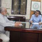 Jharkhand movement leader Iftekhar Mahmood met Bokaro Deputy Commissioner