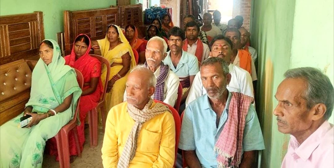 d90025a3 d805 4bc5 a2f4 A farmers seminar was held in Bandasinga village. Training was provided on increasing yields through the use of organic fertilizers and nano urea