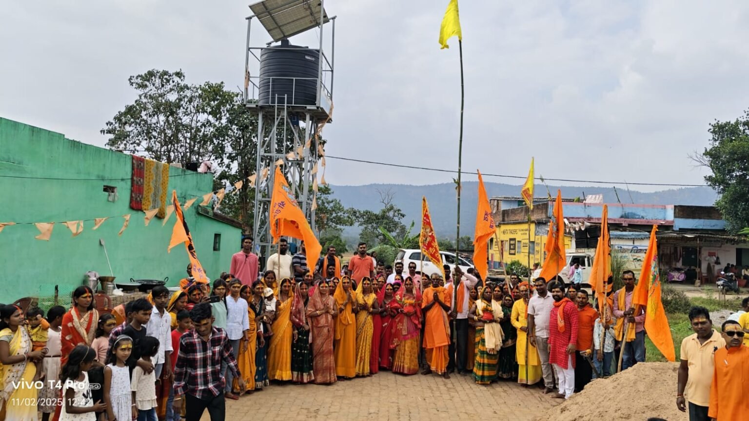 Bhoomi Pujan was performed for the construction of a grand Shiva Hanuman temple in Parevatri