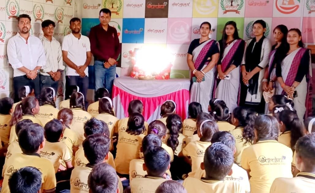 Constitution Day was celebrated with great pomp at Leela Gurukul Turkabad