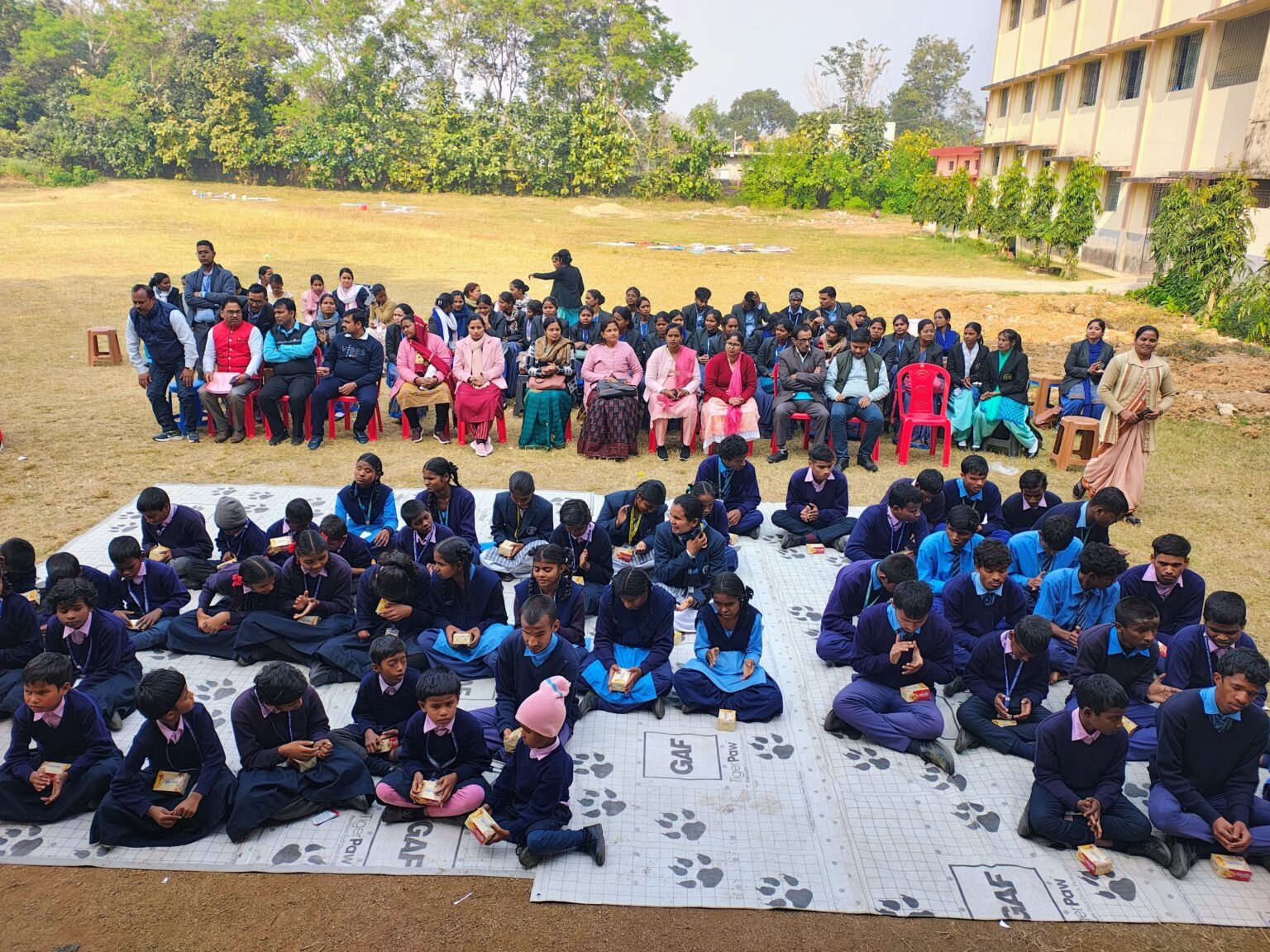 Educational tour of students of Bharathi College of Education