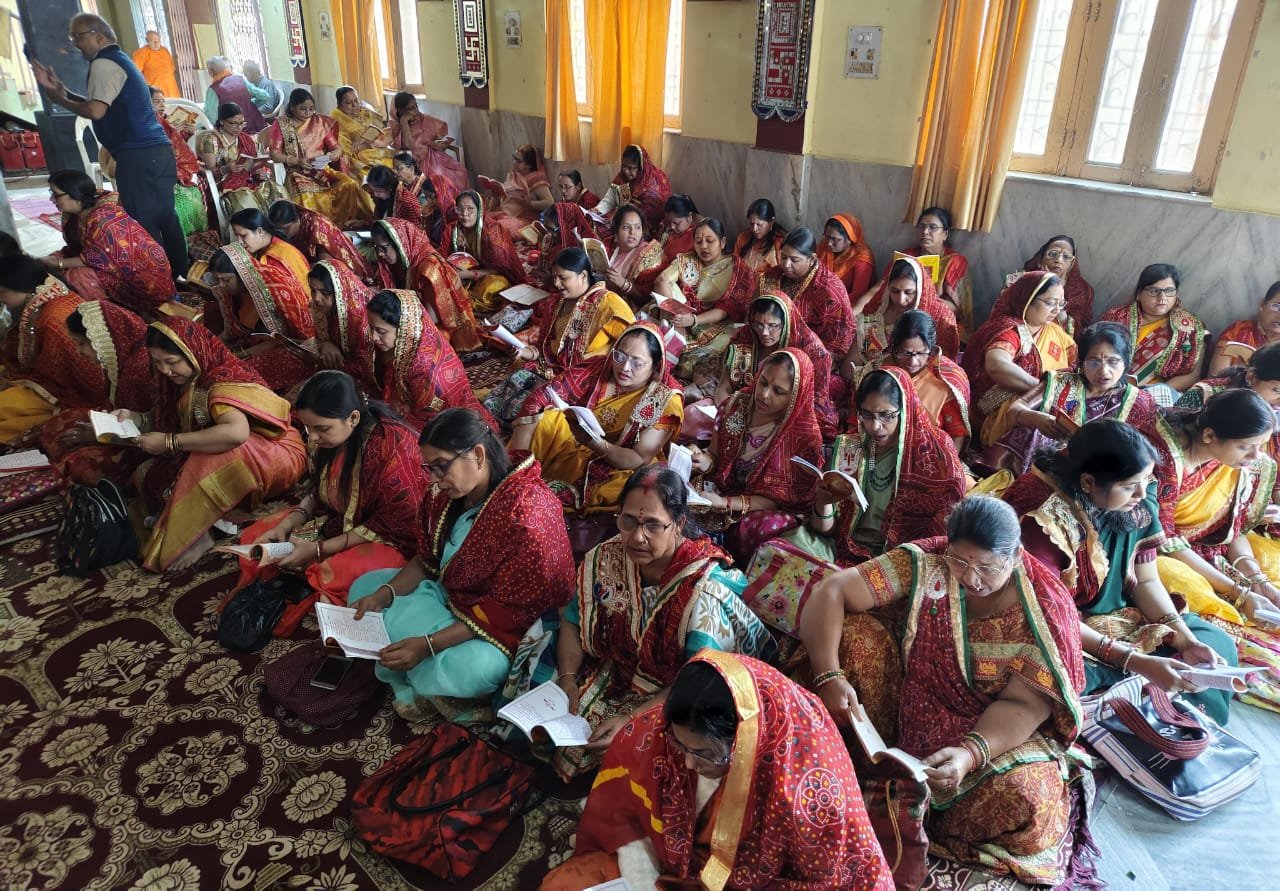Faith A grand Mangal Path was organised on the first day of Mangsir Navami festival at Rani Sati Temple