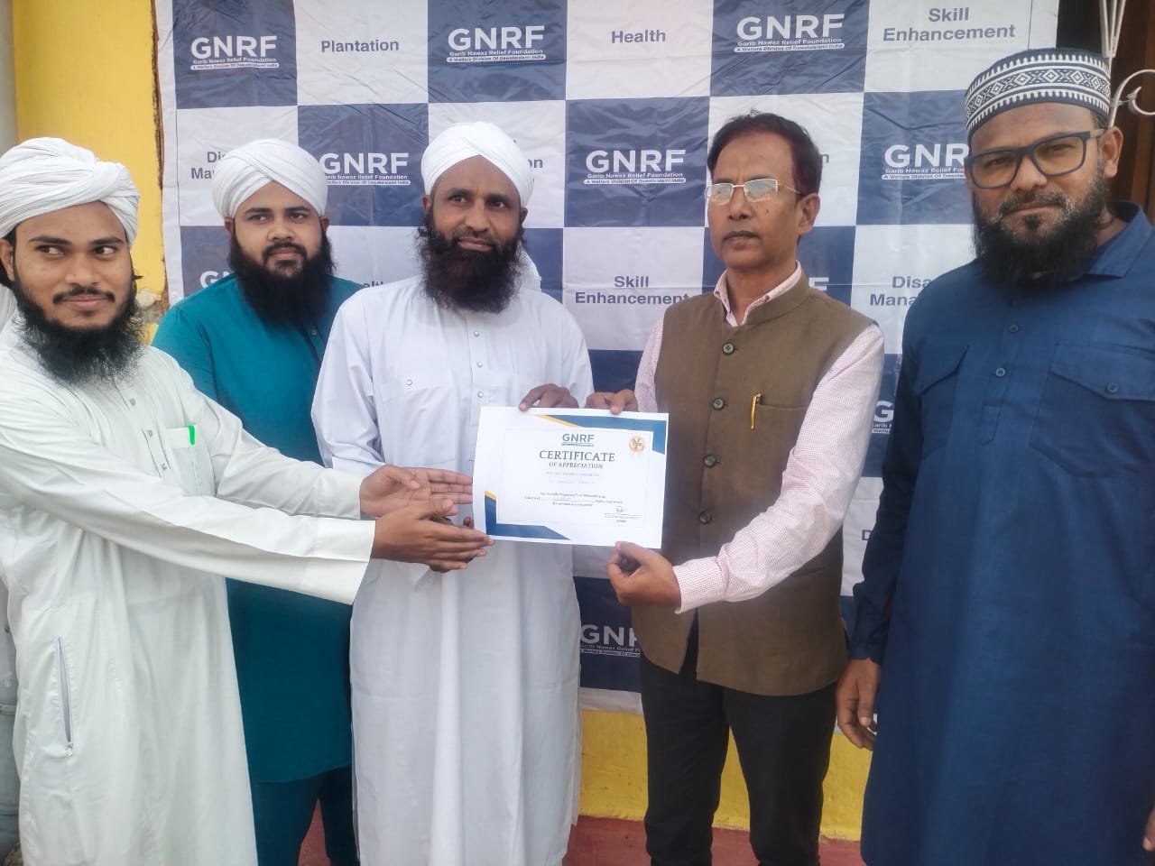 GNRF Team Lohardaga Dawat e Islami India organized a free medical camp