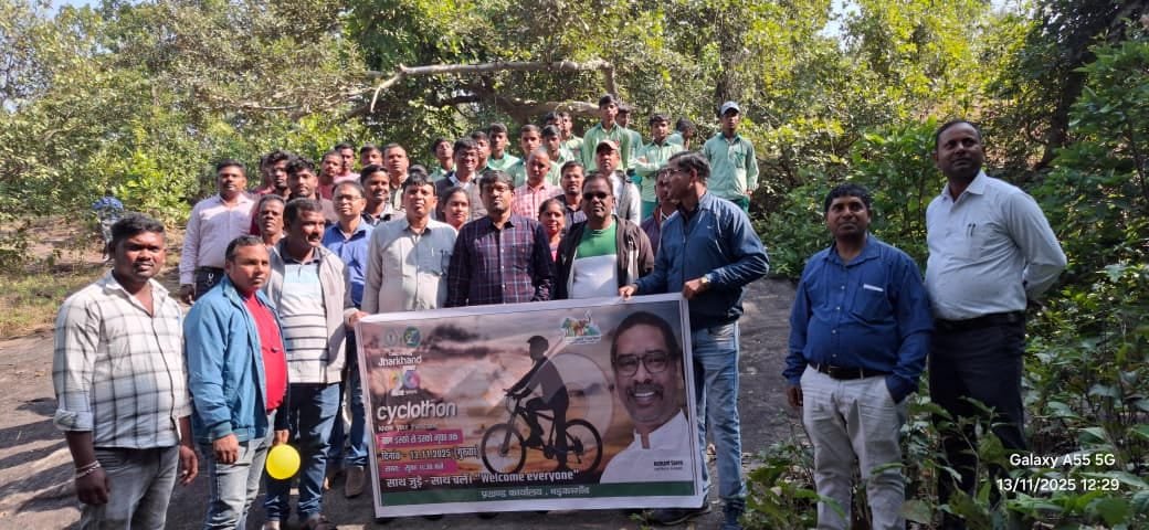 On the occasion of Jharkhands silver jubilee a cycle rally was organised to promote the tourist destination