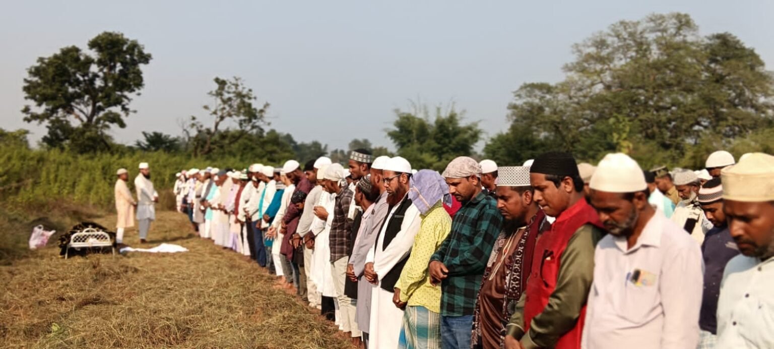 Thousands of moist eyes bid farewell retired teacher Mo Nasiruddin was laid to rest