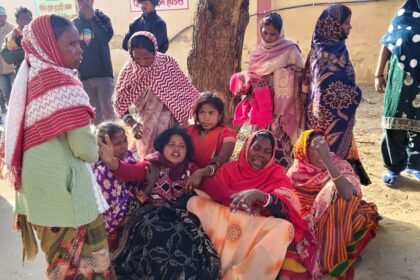 A newly married woman committed suicide by hanging herself in Barhis Zarhiya village the police detained her husband