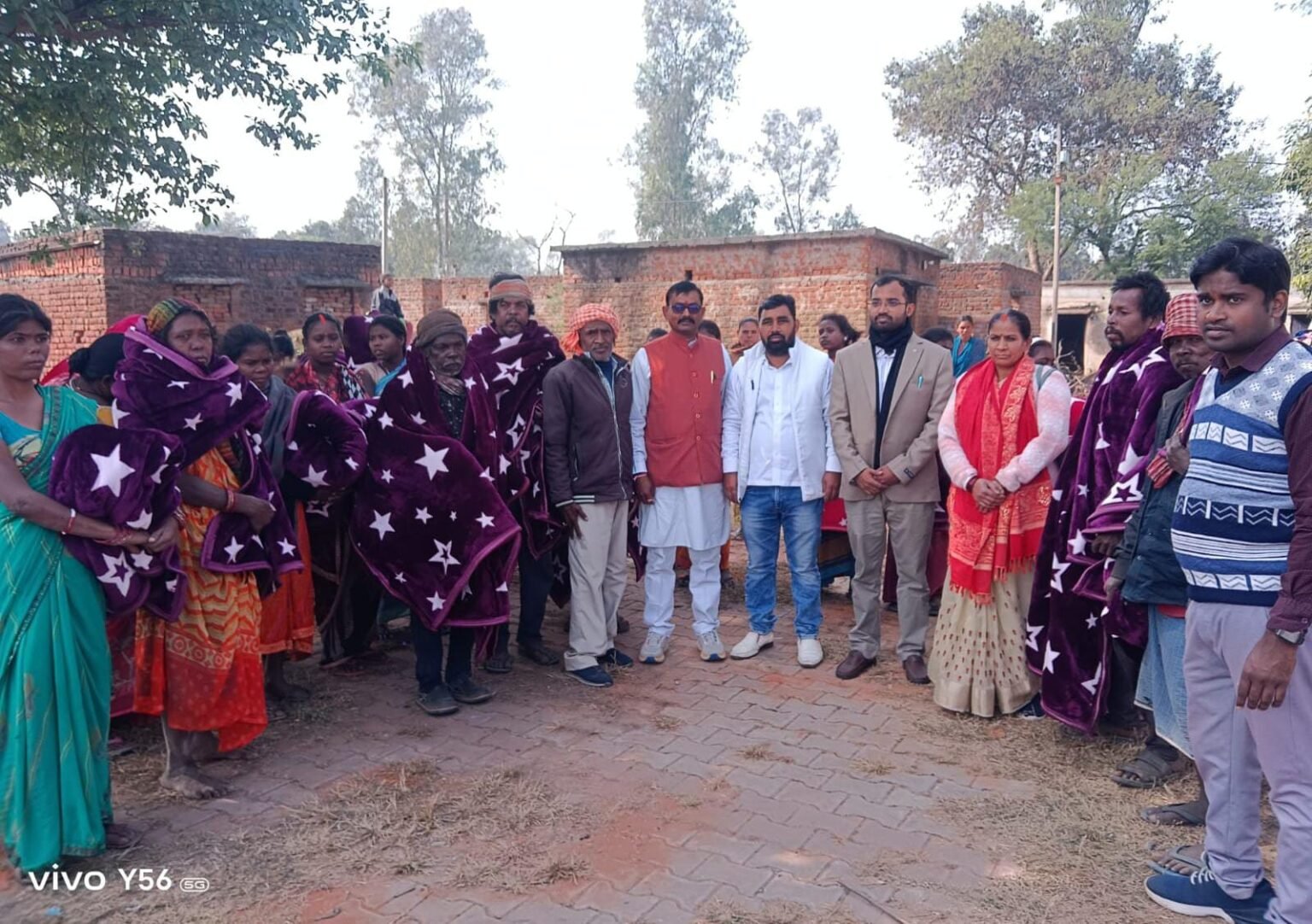 Blankets were distributed among 51 people in Birhor Colony of Khodahar Panchayat the head and the chief BDO were present