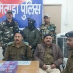 Cyber ​​fraudster arrested from Jamtara Block Road Mohalla Krishnankunj used to commit cyber fraud by posing as a bank officer
