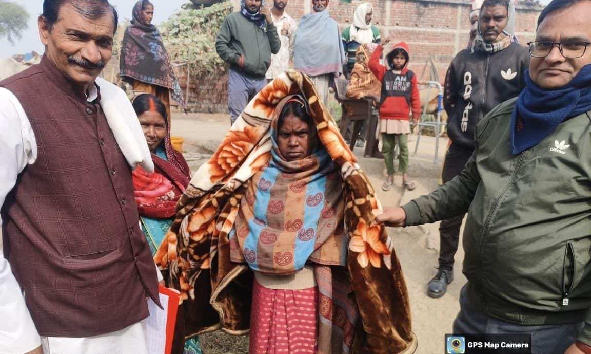 Distribution of blankets among 140 needy people in Parta Panchayat of Haidernagar block