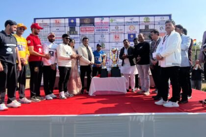 Former Sadar Assembly candidate Munna Singh attended the opening ceremony of HJCPL 2025 Season 1 and encouraged the players