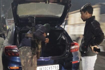 Major action by Dhanbad Police in anti crime checking campaign
