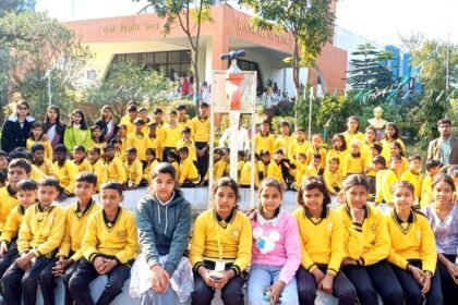 The children of Leela Gurukul Turkabad made an educational tour of the Science Centre and Birsa Biological Park