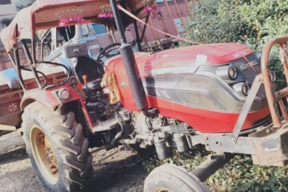 Tractor loaded with illegal sand seized in Barhi police station area action taken under the leadership of CO