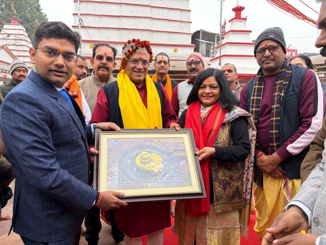Chief Election Commissioner Gyanesh Kumar performed puja with his family at Baba Basukinath Dham