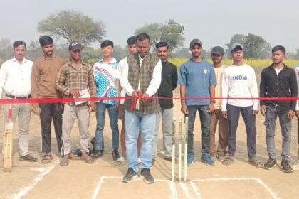 Cricket tournament got off to a colourful start at the B Mod playground President candidate Gopal Ram inaugurated it by cutting the ribbon