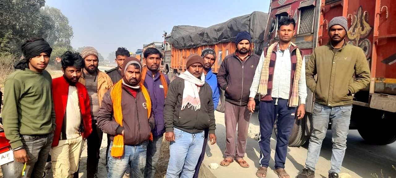 Gorhar police conducted a thorough inspection of coal laden vehicles. 32 trucks were inspected