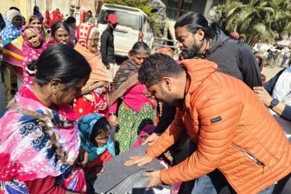 Hazaribagh Youth Wing has become a strong shield of relief in the severe cold so far 850 needy people have received support