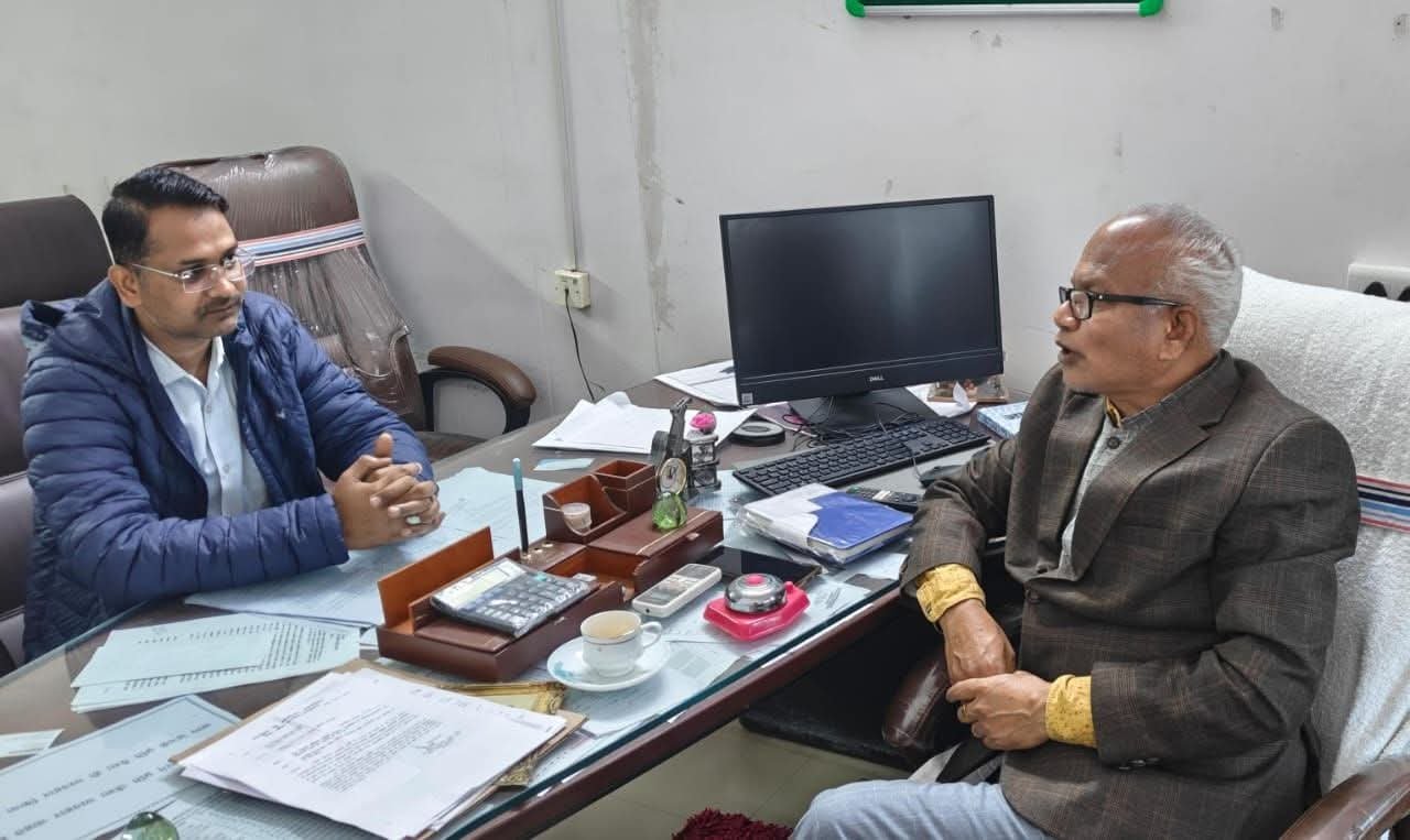 MP and media representative Ranjan Chowdhury met with the superintendent of Hazaribagh Medical College to improve post mortem arrangements and requested the display of the doctor duty roster