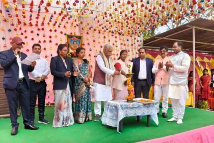 Prize distribution cum farewell ceremony organized at G.M. Inter College