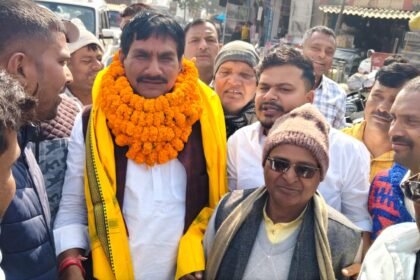 RJD leader Subhash Yadav received a grand welcome at Barhi Chowk