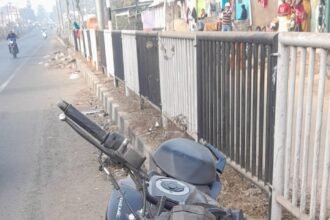 Road accident on Dumka Bhagalpur state highway Man injured in motorcycle collision police seize bike