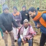 Ward councilor candidate and social worker distributed 350 blankets among the needy by going door to door in Godrama Kala village