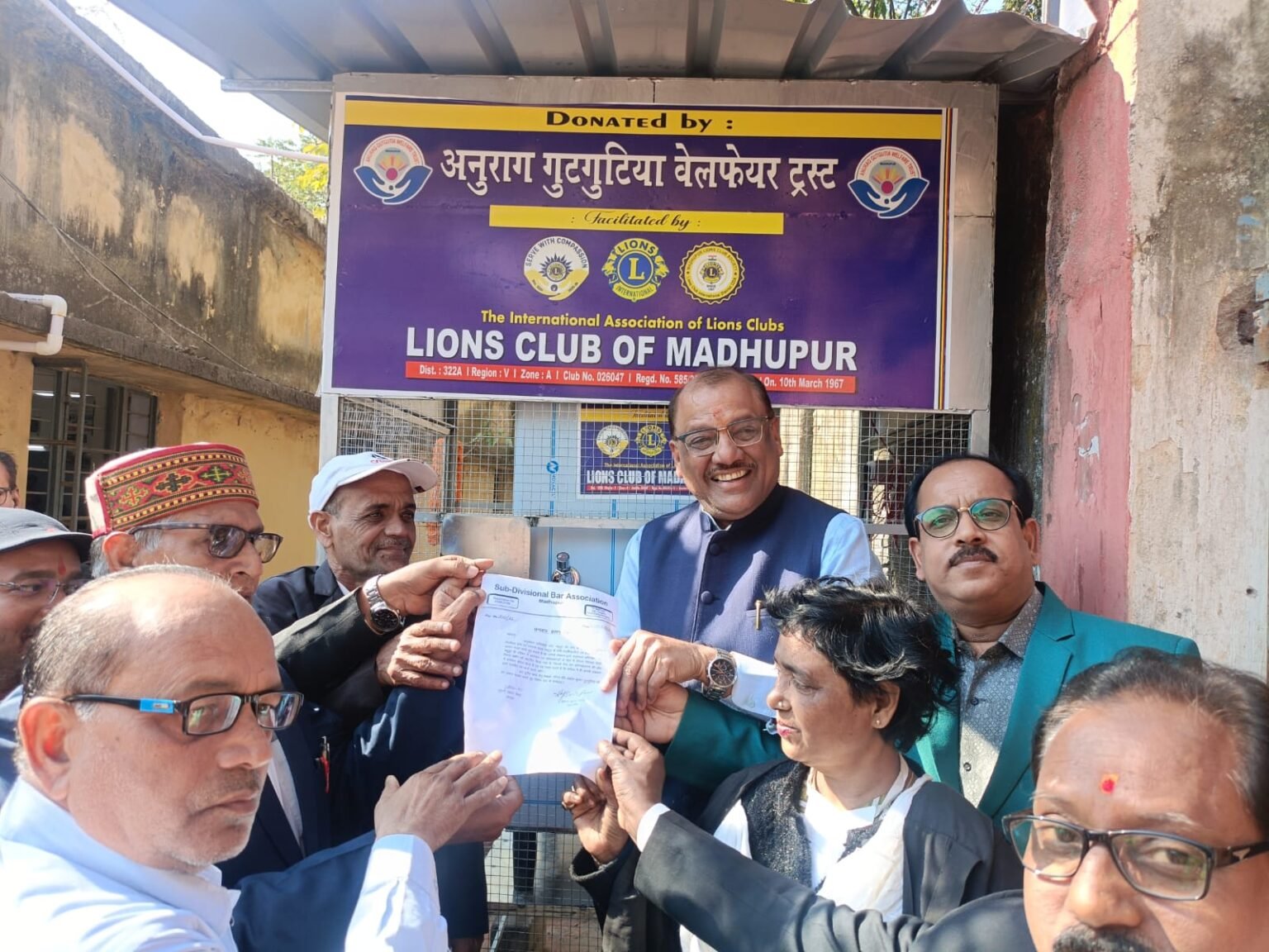 Madhupur installs water chiller machines for public use praises trust
